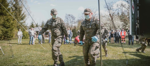 Żołnierze 2 LBOT na konferencji STOMOZ w Modlinie o współpracy wojska i medycyny